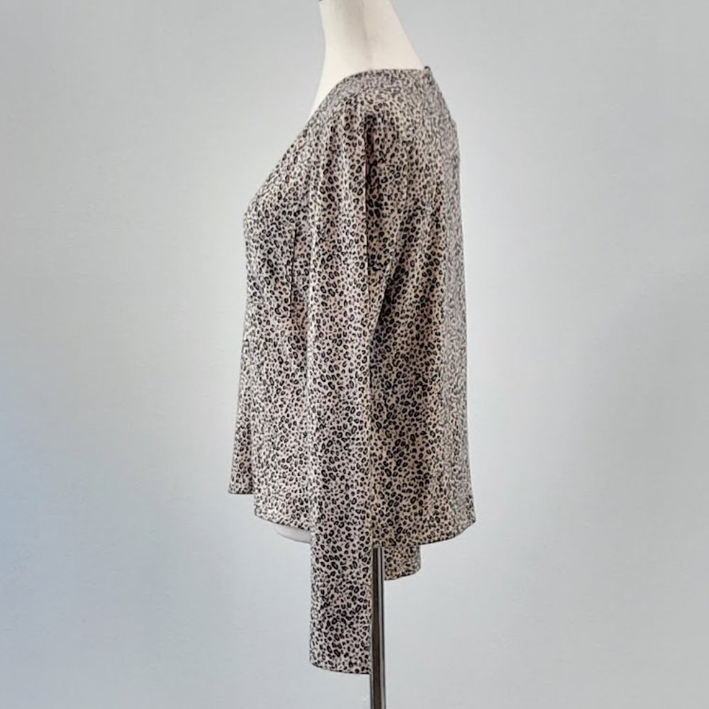 SANCTUARY WOMEN'S  leopard print V-neck top knit Size extra small  NEW - Picture 3 of 7